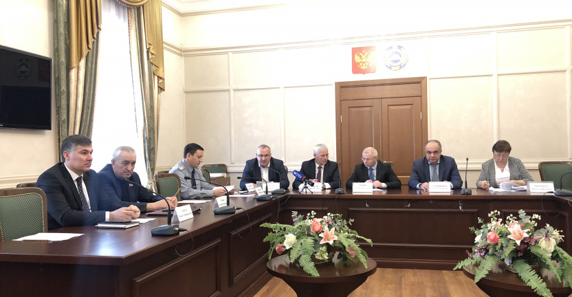 28 февраля 2020 года состоялось заседание комиссии по подготовке и проведению Всероссийской переписи населения 2020 года на территории Карачаево-Черкесской Республики